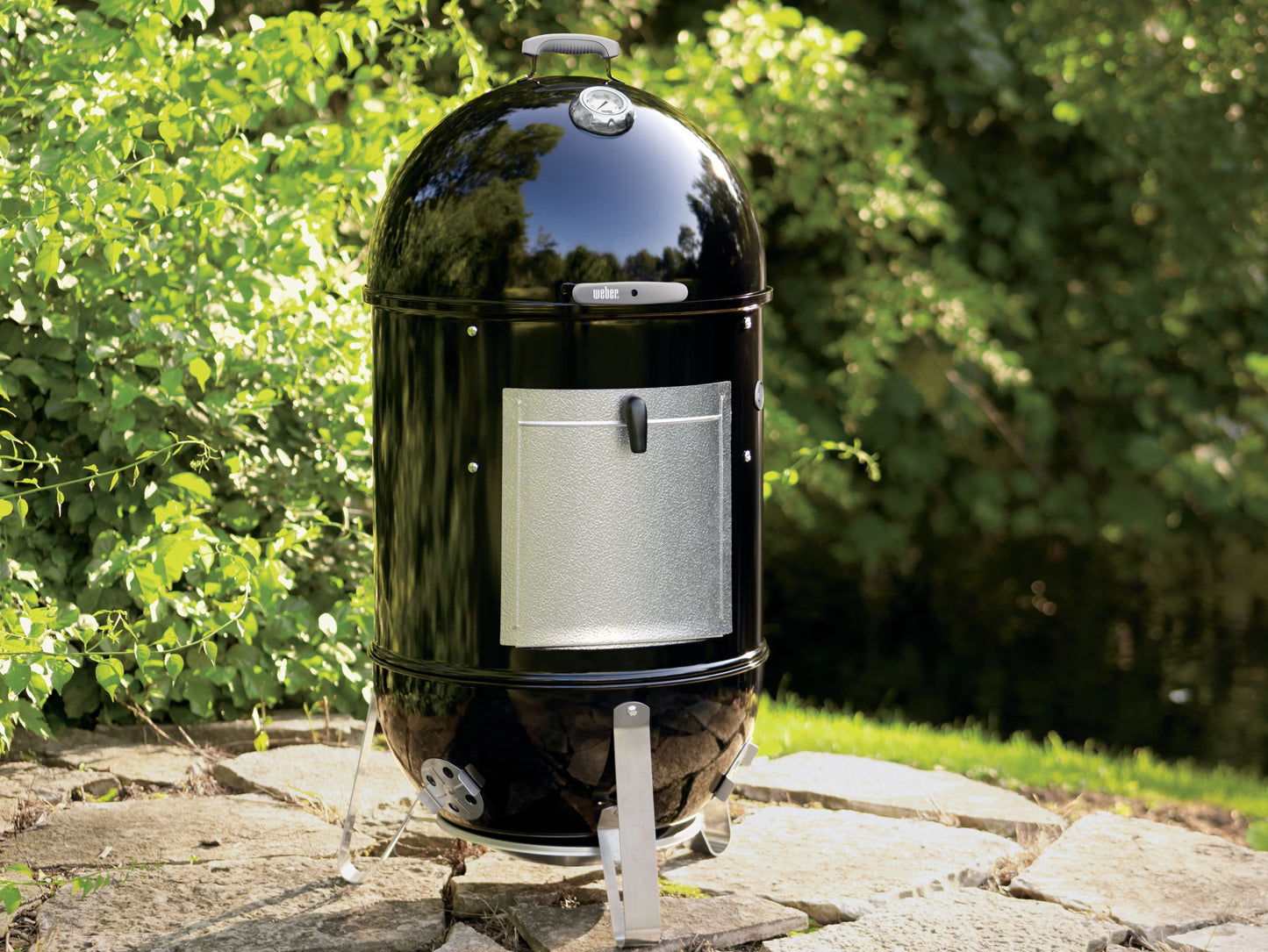 Weber Smokey Mountain Charcoal Cooker 57cm